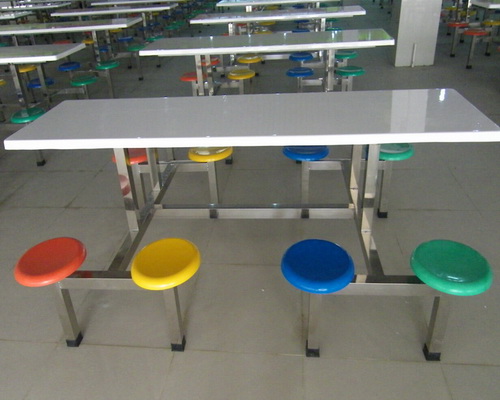 8人不鏽鋼（gāng）餐桌 (2)