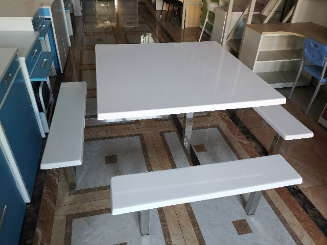 8人位不鏽鋼方（fāng）桌